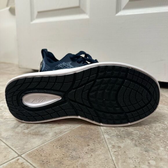 Avia Women's Lace-Up Air Sneaker Size 11 - Picture 3 of 3